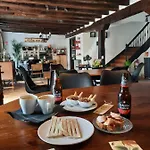Värdshus La Casa De Maestros *