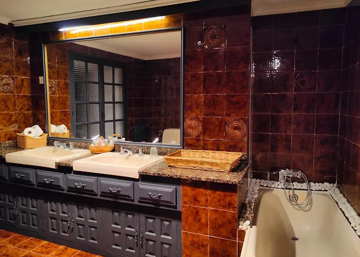 Inn La Casa De Maestros Coo